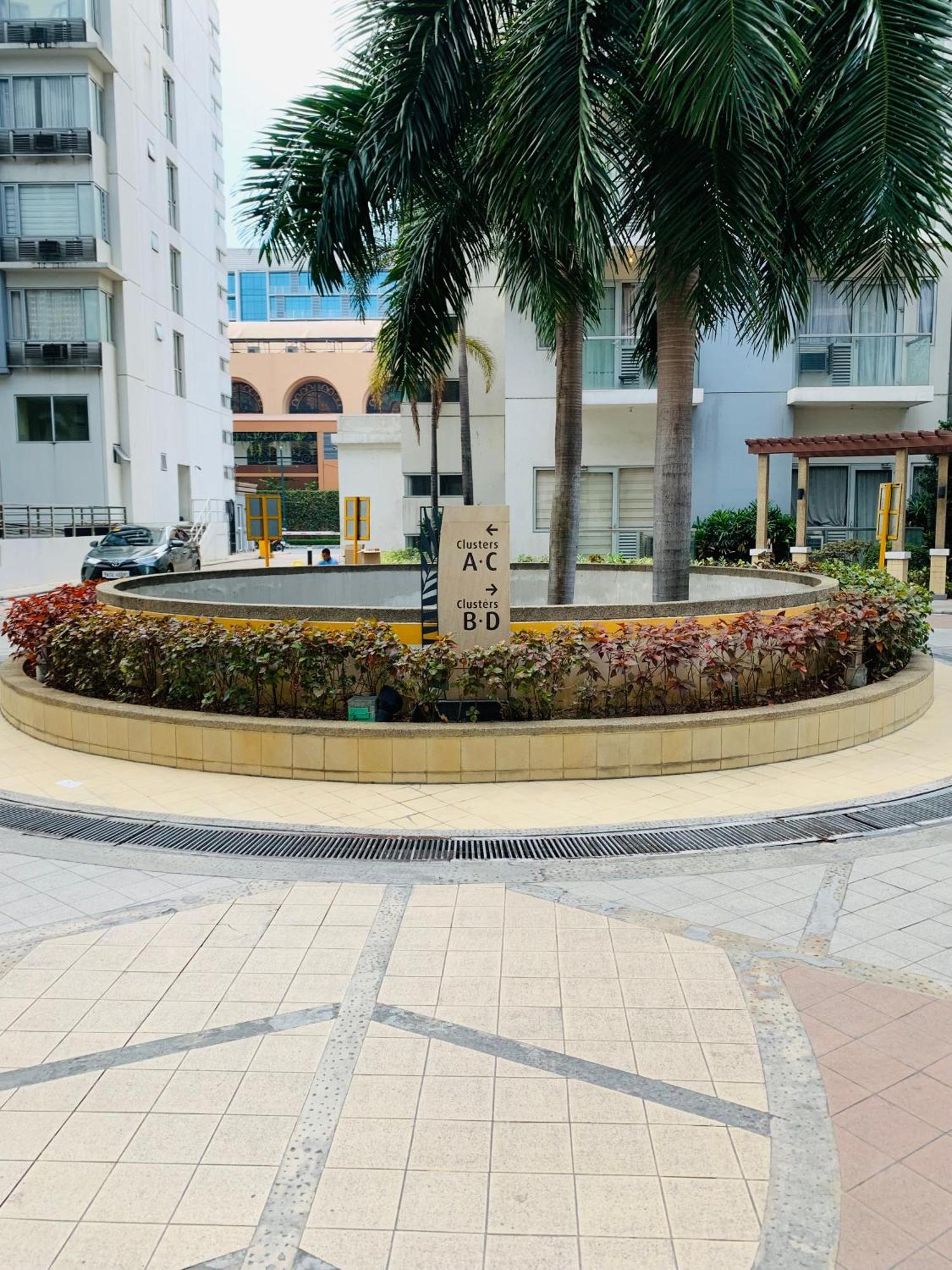 One Palm Tree Villas Condominium - Studio 7Th Fl With Balcony - Across Terminal 3 Airport Pasay Exteriér fotografie