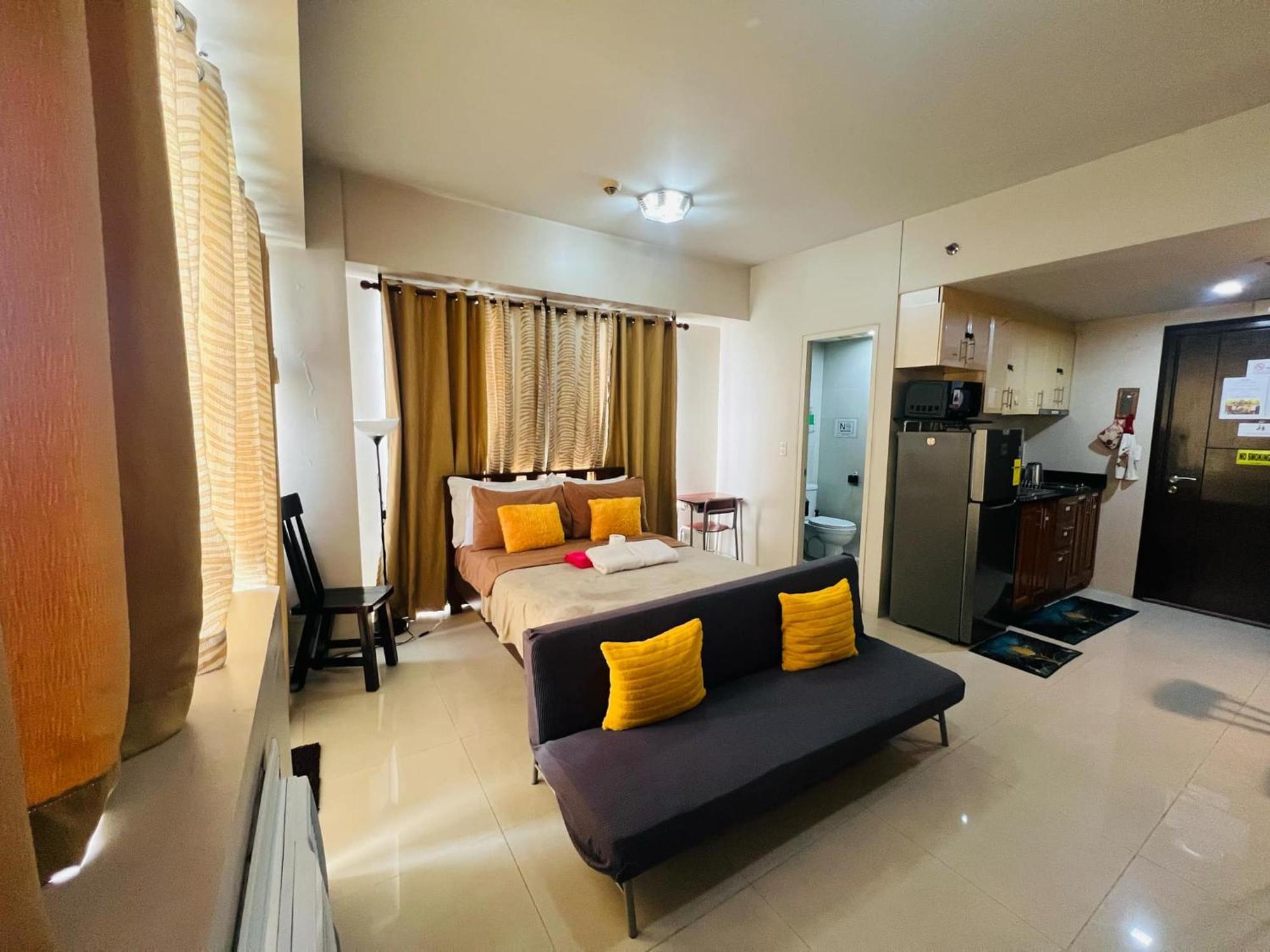 One Palm Tree Villas Condominium - Studio 7Th Fl With Balcony - Across Terminal 3 Airport Pasay Exteriér fotografie